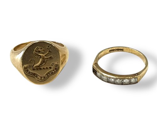 Lot 317 - A signet ring stamped '10K' weight 7.6g,...