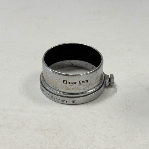 Lot 596 - A Leica III camera, 1939, serial no. 324725