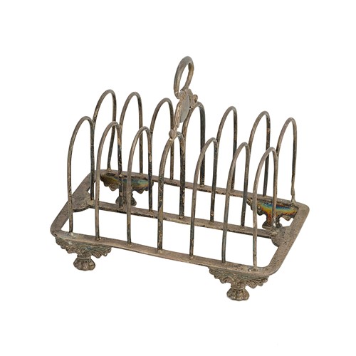 Lot 405 - A George IV silver 7 bar toast rack