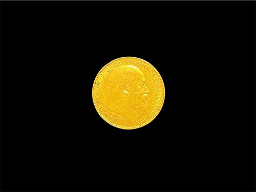 Lot 176 - A 'King's Head' sovereign
