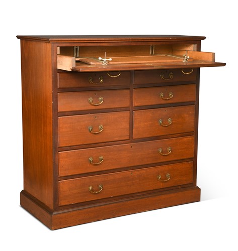 Lot 372 - An Edwardian ship's chest of drawers