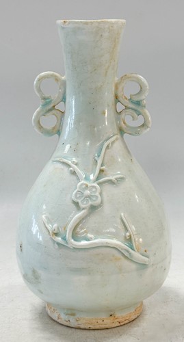 Lot 1 - A Chinese Qingbai ware plum blossom vase, Southern Song/Yuan (1279-1368), probably circa 1320