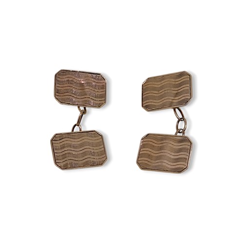 Lot 52 - A pair of 9ct gold cufflinks