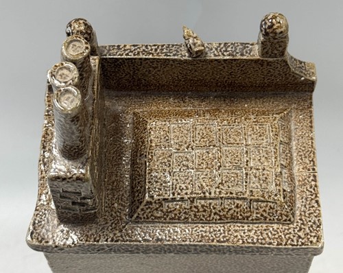 Lot 288 - An unusual salt glazed pottery model of 'The Oak' public house, 19th century