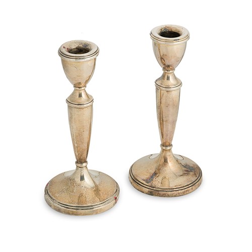 Lot 462 - A pair of Elizabeth II silver candlesticks