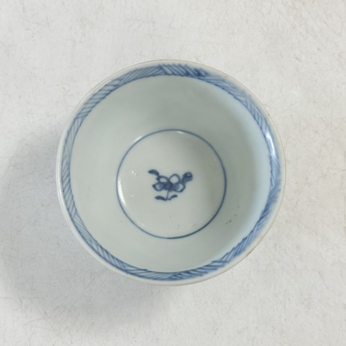 Lot 24 - Four Chinese export blue and white tea bowls and saucers from the Ca Mau cargo, 18th century