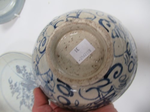 Lot 28 - A Chinese pottery blue and white Tek Sing...