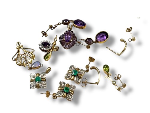 Lot 316 - A collection of pendants and earrings,...