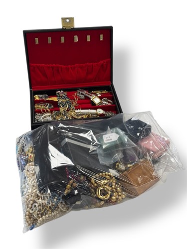 Lot 330 - A large quantity of costume jewellery together...
