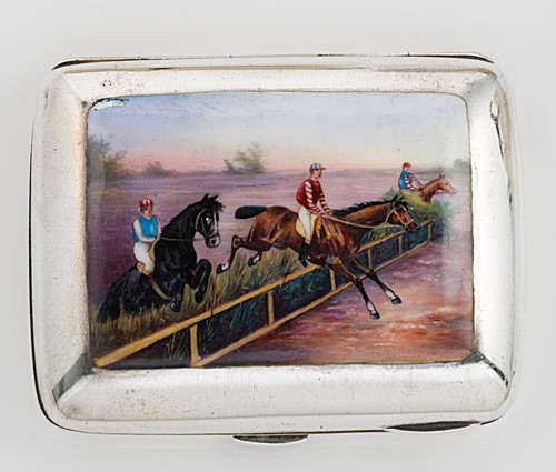 Lot 294 - A Victorian silver and enamel pocket cigarette case, mark of George Unite