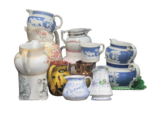 Lot 106 - A collection of ceramics to include lustre jug...
