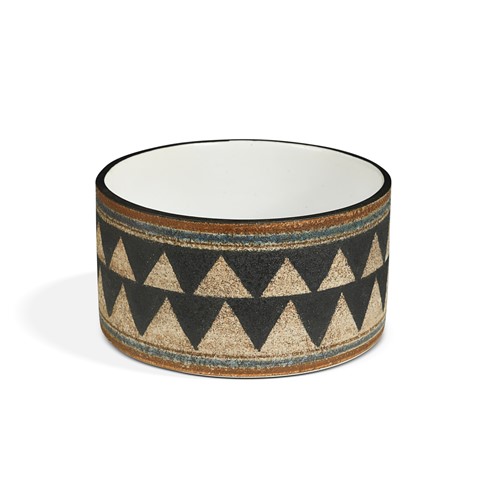 Lot 98 - Marilyn Pascoe at Troika, a drum bowl