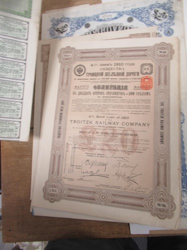 Lot 120 - A folder of Chinese, Russian and other bond or...