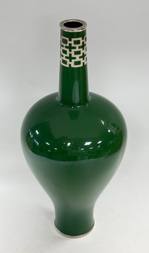 Lot 83 - A Japanese cloisonne vase, circa 1930