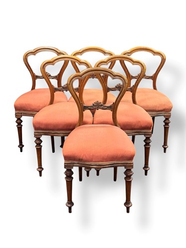 Lot 576 - A set of six Victorian balloon back dining...
