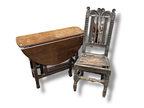 Lot 540 - A small 17th century oak gateleg table, 69 x...
