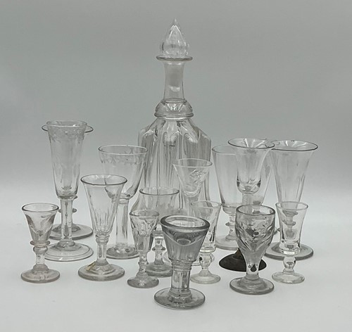 Lot 28 - A group of 18th century and later glassware (qty)