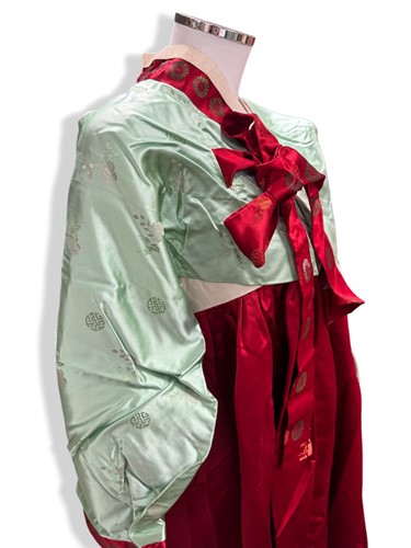 Lot 96 - A Korean ladies Hanbok dress, circa 1920s