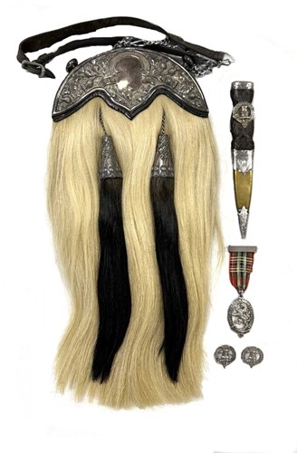 Lot 316 - An early 20th century Scottish silver and horsehair dress sporran and a silver mounted Sgian Dubh