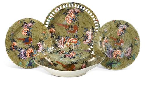 Lot 646 - A Spode Tumbledown Dick pattern dessert service, circa 1820
