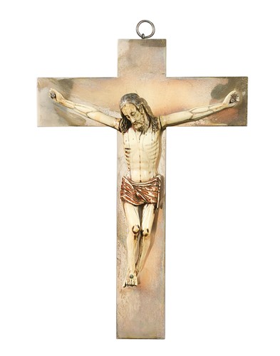 Lot 382 - A South American crucifix, probably 17th century