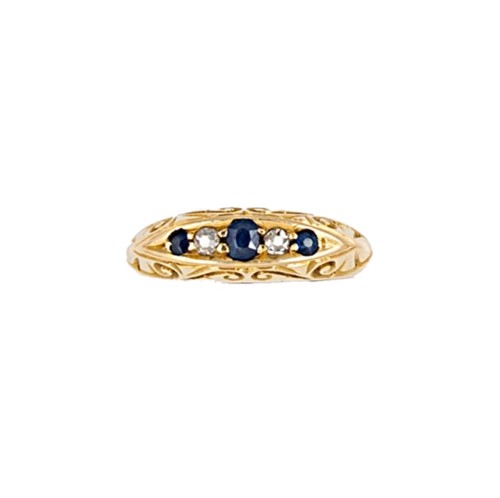 Lot 108 - An Edwardian 18ct gold sapphire and diamond ring