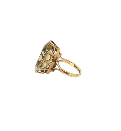 Lot 46 - A 9ct gold single stone citrine ring