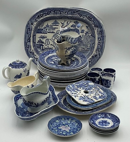Lot 128 - A collection of late 19th century blue and...