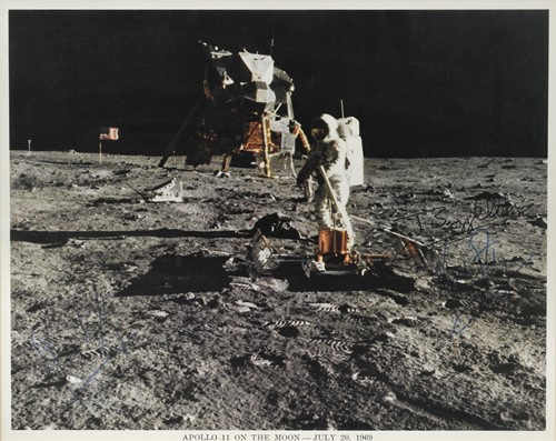 Lot 23 - Space interest
