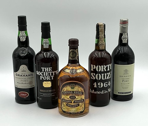 Lot 115 - A collection of port and whisky, to include,...