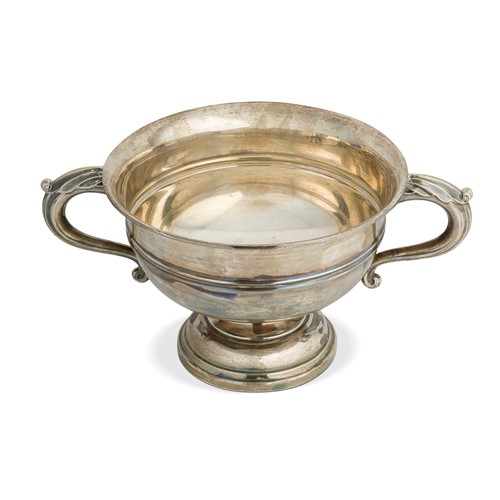 Lot 445 - A George V silver two handled rose bowl