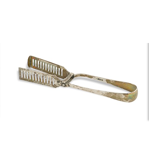 Lot 439 - A pair of George V silver asparagus or sandwich tongs