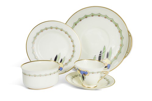 Lot 67 - An Art Deco Royal Doulton 'Stella' pattern tea service, V15489