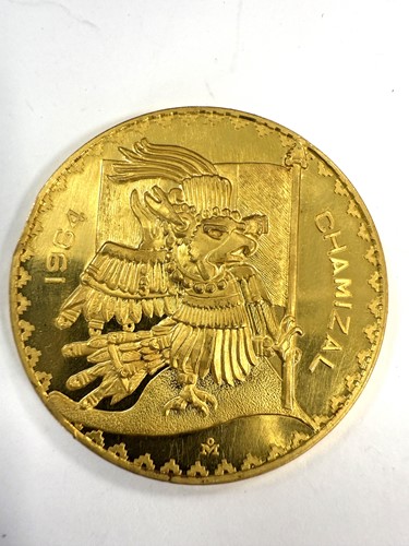 Lot 188 - Mexico - A gold 50 peso size commemorative 'Chamizal' coin