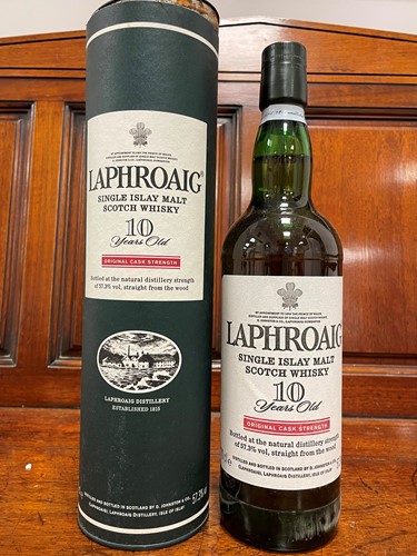 Lot 111 - Laphroaig Single Islay Malt Scotch Whisky, 10 years old