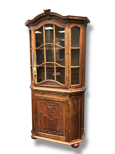 Lot 467 - Dutch glazed oak cabinet, 19th century