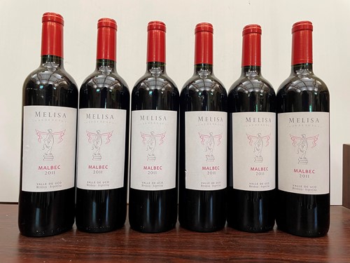 Lot 12 - Mixed wines.