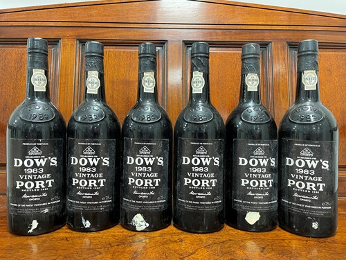 Lot 20 - Dow's 1983 Vintage Port