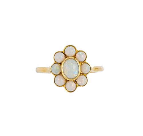 Lot 35 - An opal cluster ring
