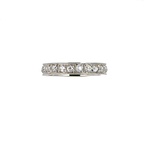 Lot 68 - A diamond set full eternity ring
