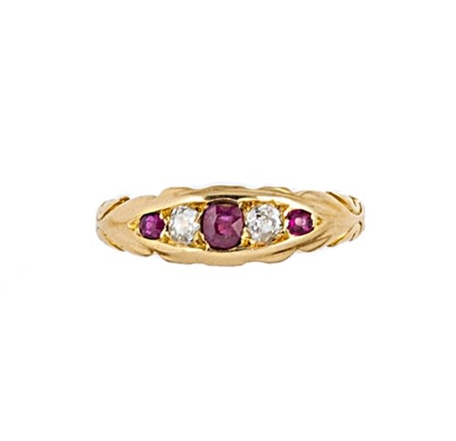 Lot 99 - An early 20th century ruby and diamond ring