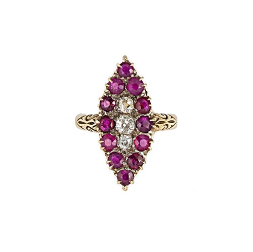 Lot 87 - A Victorian ruby and diamond cluster ring