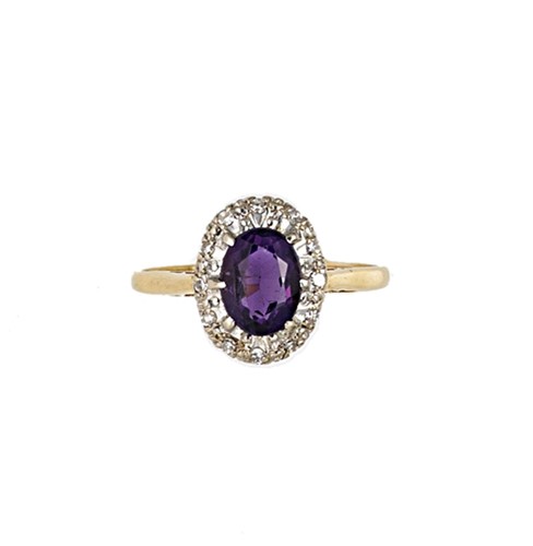 Lot 78 - An amethyst and diamond cluster ring