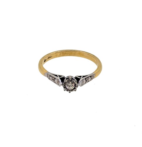 Lot 43 - An illusion set diamond solitaire ring