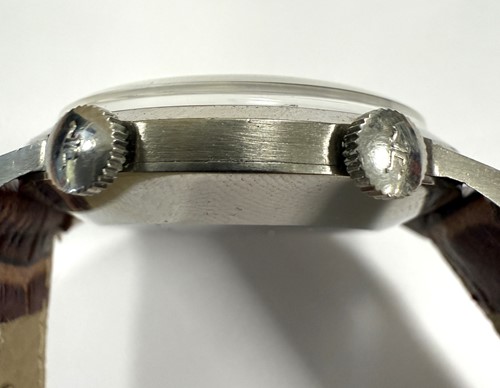 Lot 256 - Jaeger-LeCoultre - A steel 'Memovox' alarm wristwatch