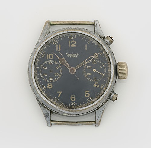 Lot 239 - Hanhart - A WWII German Wehrmacht 'fleiger' steel flyback chronograph wristwatch head