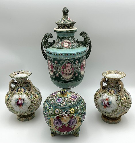 Lot 71 - A large Japanese Moriage vase and cover, a...