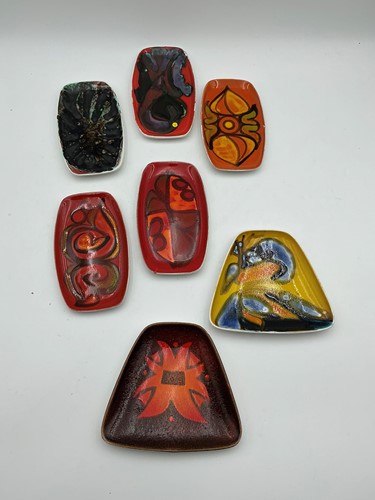 Lot 6 - Poole Pottery, 1970s, two glazed pottery trinket dishes
