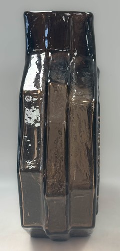 Lot 31 - Geoffrey Baxter for Whitefriars, a large cinnamon glass ‘Banjo’ vase