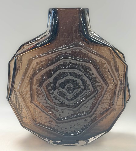 Lot 31 - Geoffrey Baxter for Whitefriars, a large cinnamon glass ‘Banjo’ vase